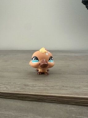 Authentic LPS platypus #1395